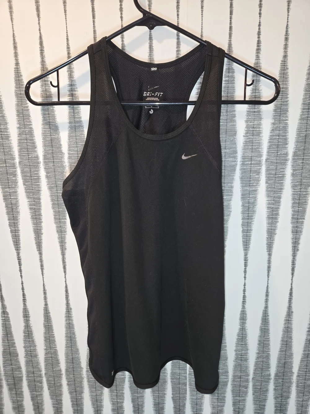 Nike Women’s Black Dri-FIT Performance Tank SIZE MEDIUM